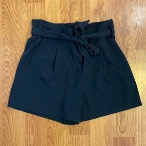 Dynamite flowy black shorts